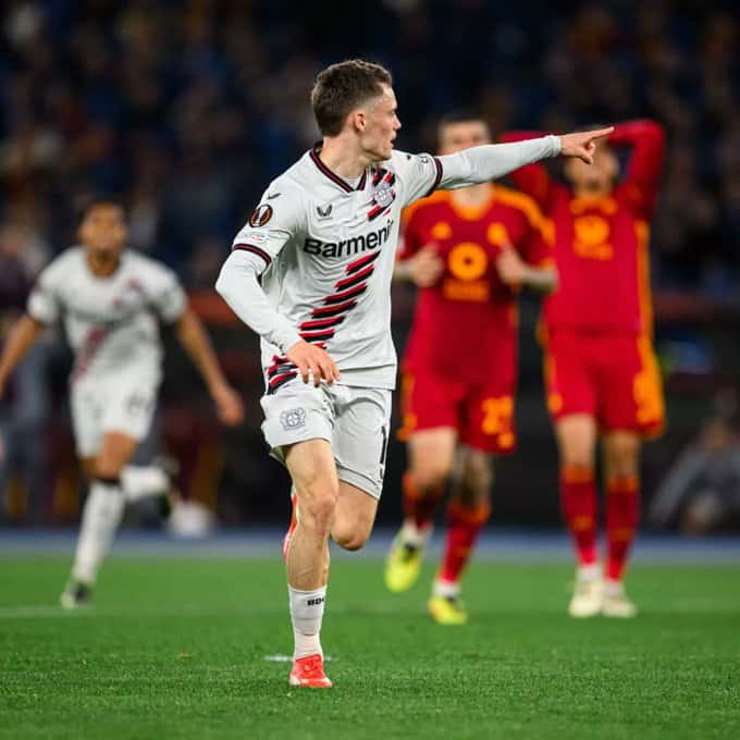 Europa League लेवरकुसेन आगे