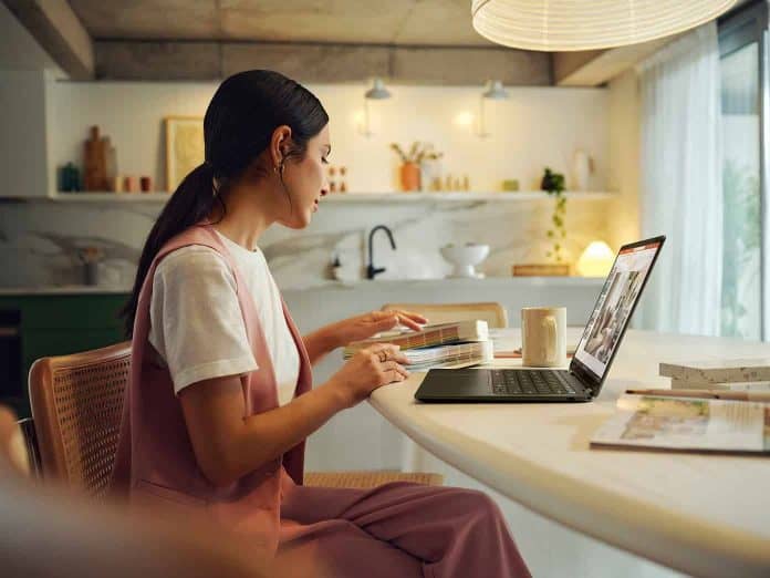 HP Unveils OmniBook Ultra Flip: India’s First AI-Powered 2-in-1 PC