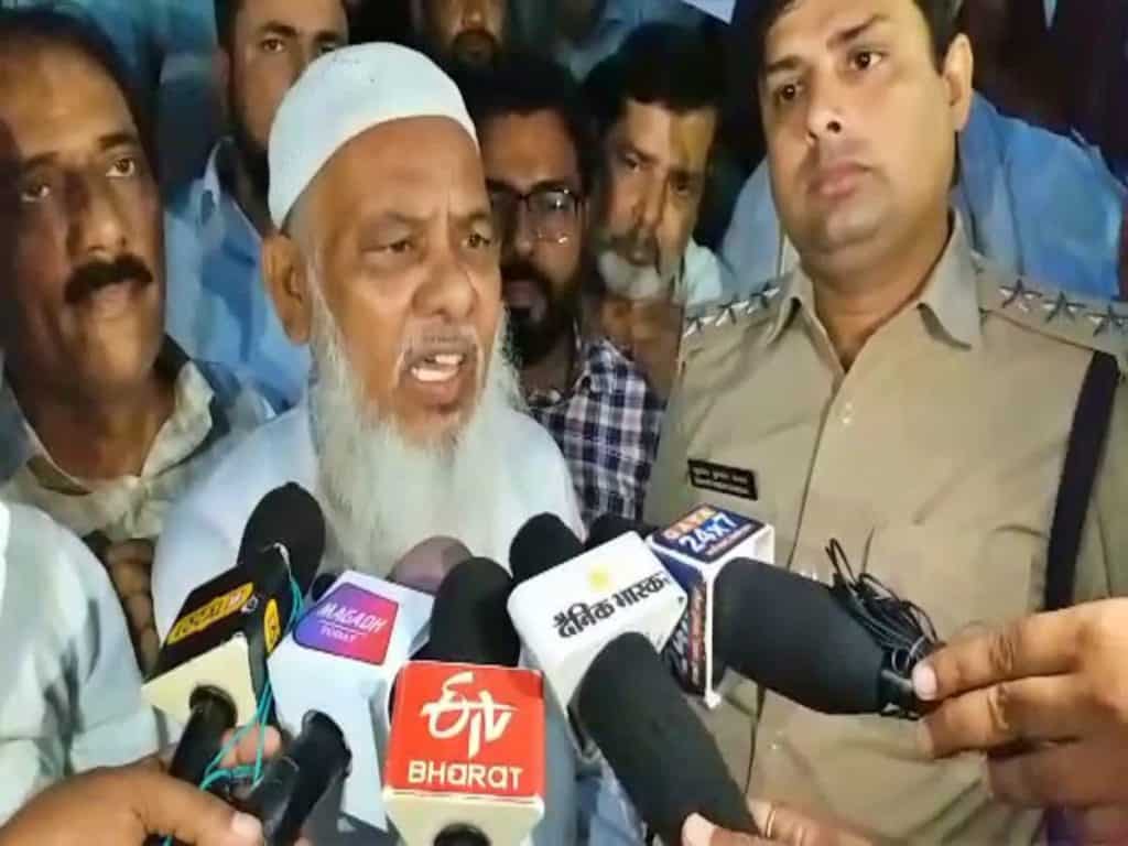 गया न्यूज़: मुस्लिम युवक का शव जलाया, पुलिस की चूक पर बवाल, SHO और दारोगा सस्पेंड