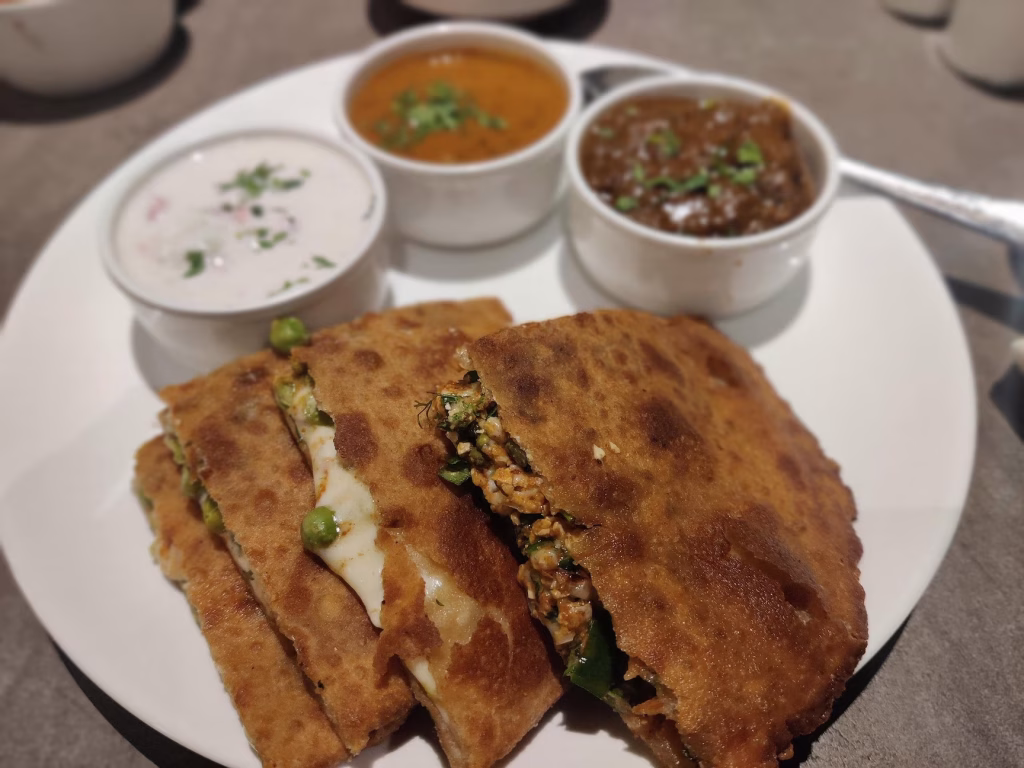 Only Parathas: सबसे बेस्ट Paratha Delivery Apps और Online Ordering Guide 2025